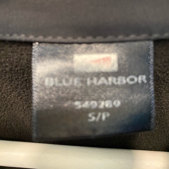 3/$15 Men’s grey soft shell, fleece lined jacket - Picture 4 of 10